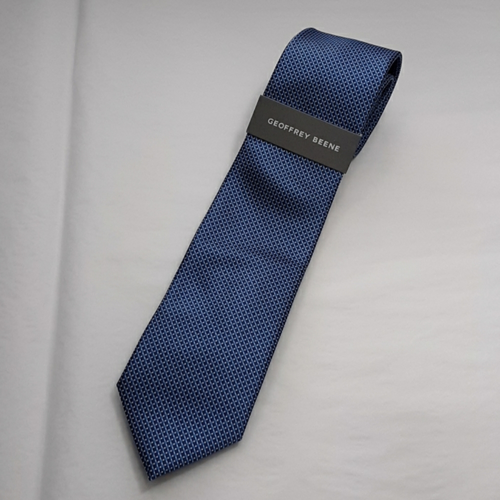 🆕️ Geoffrey Beene Necktie